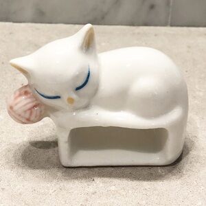 8 pc. Vintage Ceramic Cat Napkin Ring Set of Eight, Hand Painted